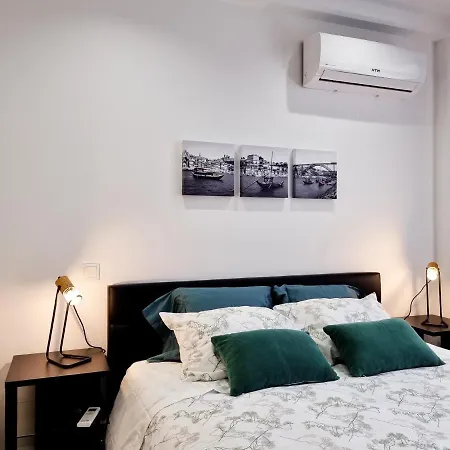 Apartment Alexandre Herculano I Ii & Iii *