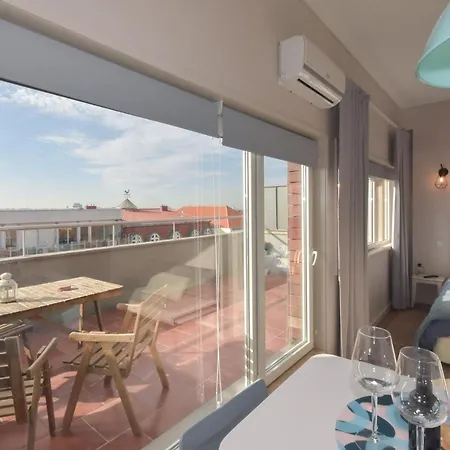 Apartment Alexandre Herculano I Ii & Iii